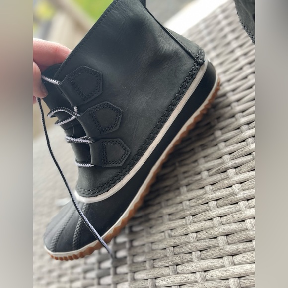 SOREL Out N About Booties - size 8.5 - Picture 10 of 10